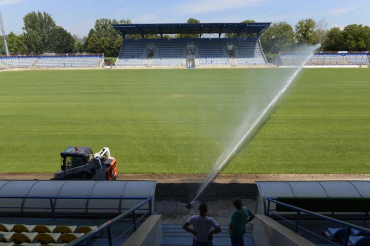 Na Zemplíne meškajú. Michalovce proti Nitre najskôr pod Zoborom